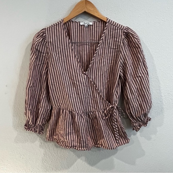 Madewell Puff-Sleeve Peplum Wrap Top in Stripe size xsmall with modesty snap - Picture 7 of 11